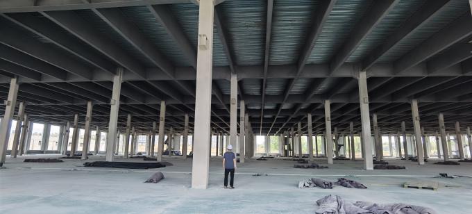 aktueller Firmenfall über Stahlwerk für Reifenproduktion und industrielle Lagerung  1